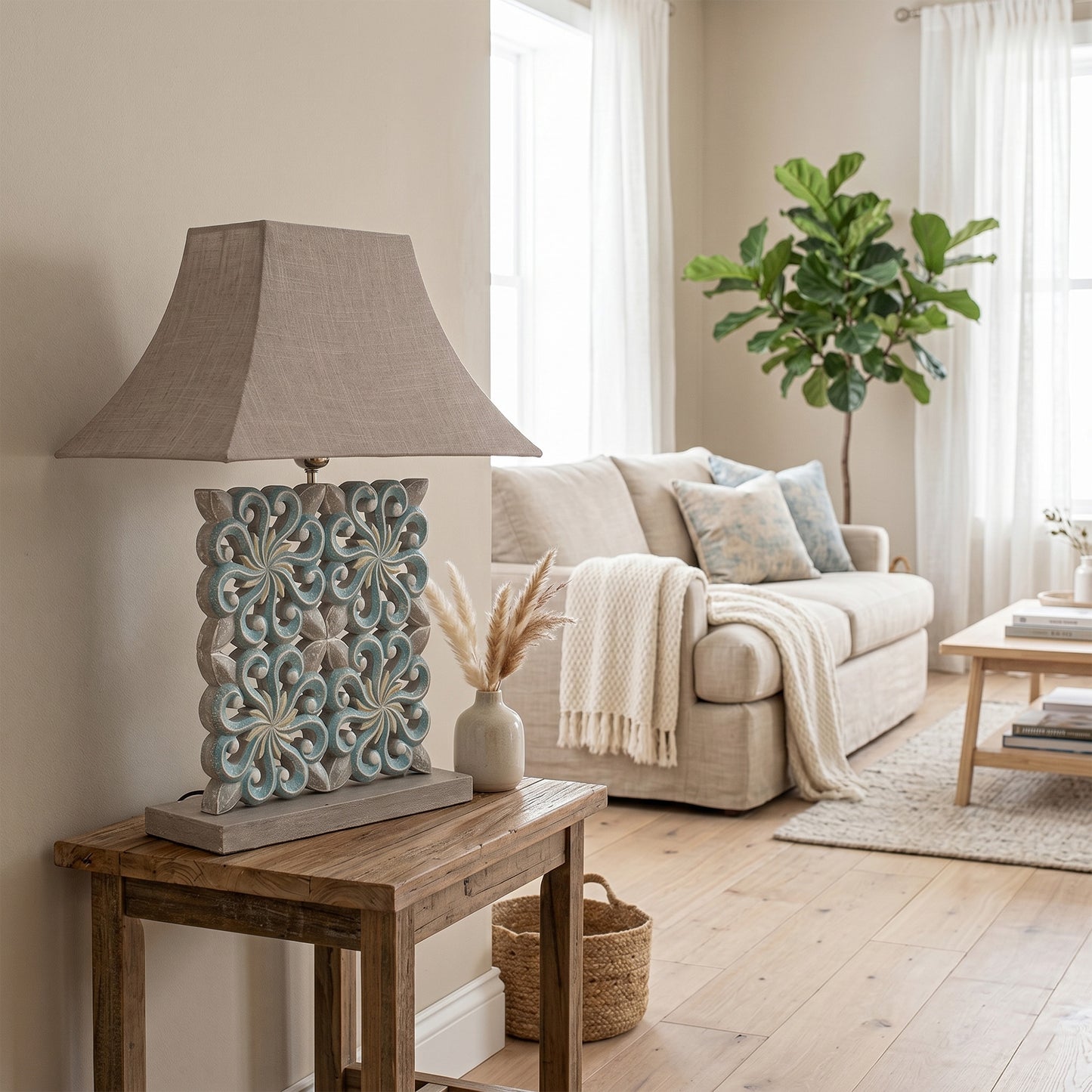 Carved Table Lamp 'Ishwari' - Pastel Blue